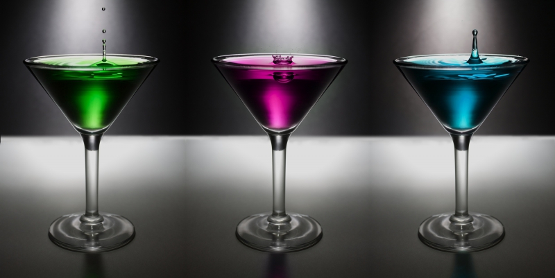 discotheque-SOSPEL-min_water-drop-glass-bar-celebration-green-832603-pxhere.com